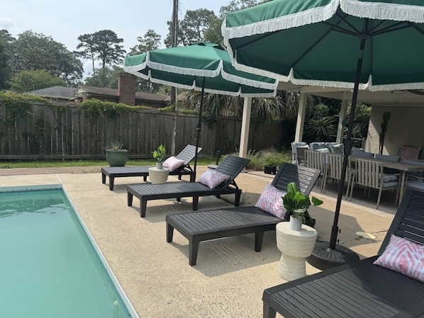 Poolside Seating