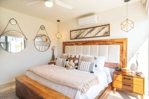 Primary Bedroom / King Bed