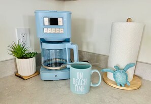 Kaffee und/oder Kaffeemaschine