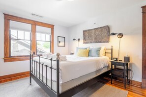 The Shelby Suite (LG) - 9