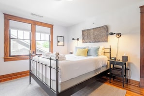 The Shelby Suite (LG) - 9