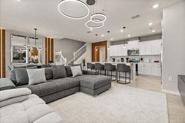 16125 Palm Frond Ave (2).jpg