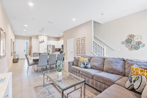1-Living Room.jpg