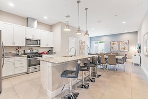 3-Kitchen.jpg