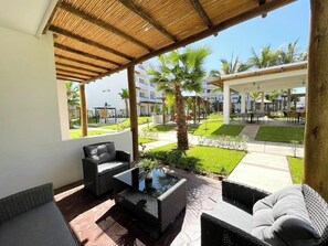 Tropical Condo - Close to Beach and Waterpark! (1749)