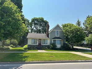 Front of house facing Front Street