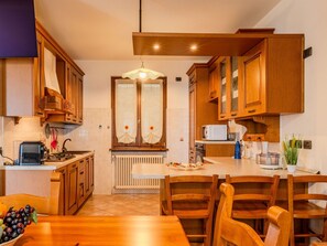 Design Intérieur, Meubles, Bois, Sol, Plafond, Cabinetry, Cuisine, Pièce, Sol, Comptoir