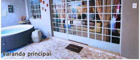 Bain à remous intérieur
