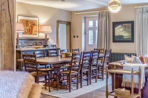 A dining table for upto 12 guests.