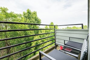 The Cozy Cub's relaxing balcony