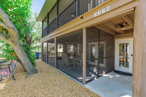 Unit 1- Back Entrance