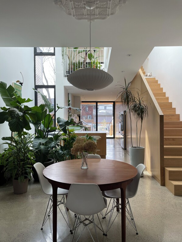 Dining room table opens up to fit 8
