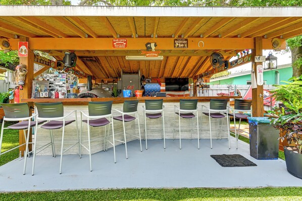 Clearwater Vacation Rental | 1BR | 1BA | 650 Sq Ft | 1 Step to Enter