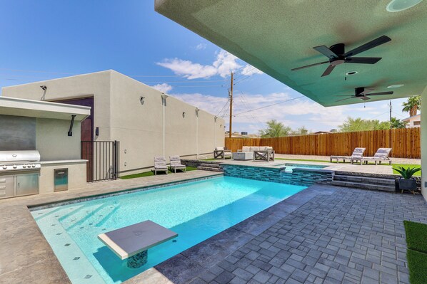 Lake Havasu City Vacation Rental | 3BR | 3BA | 3 Steps to Enter | 1,975 Sq Ft