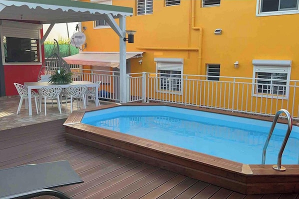 Vue sur piscine