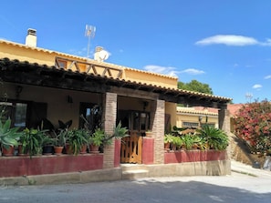 Façade