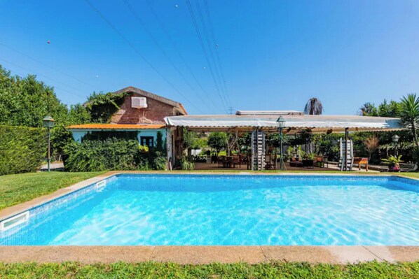 Vue sur piscine