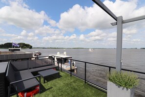 Terrasse / Balkon