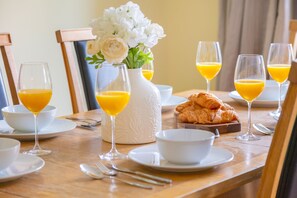 Dining details