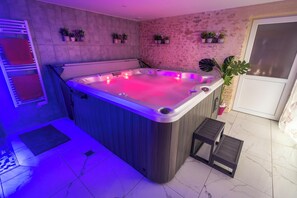 Jacuzzi