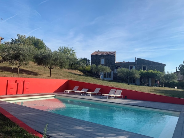 Vista a la piscina