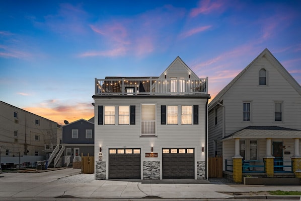Casa 218 at Sunset