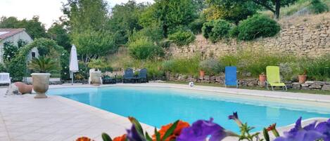 Vue sur piscine