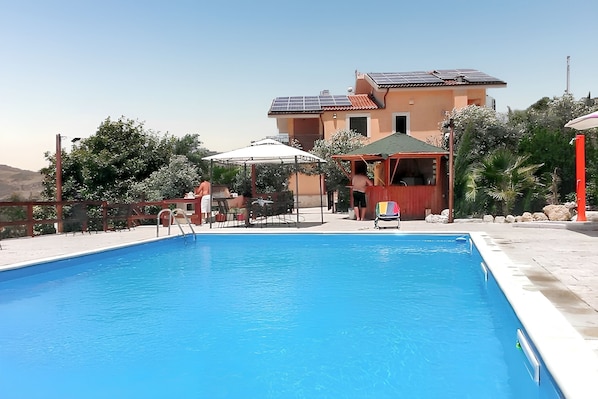 Vue sur piscine