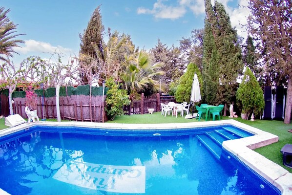 Vue sur piscine