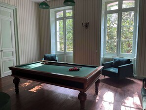 Spielezimmer