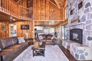 For entertaining, the kitchen, dining room, and living room blend into one large social space.