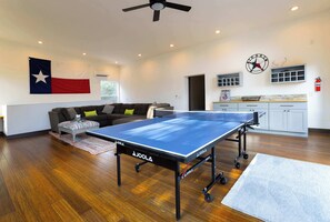 Spielezimmer