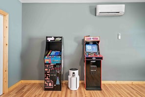 Spielezimmer