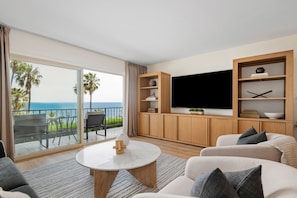 05 - seacliff-solmar-living-room