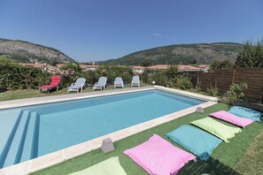 Vue sur piscine