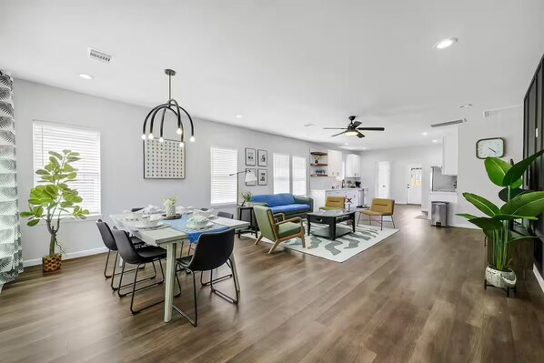 Beautiful open concept living room, dining and kitchen
