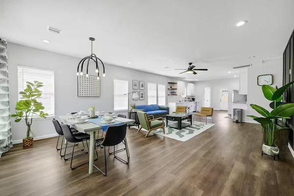 Beautiful open concept living room, dining and kitchen