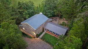 Everything you've been searching for is right here at Campfire Lodge!