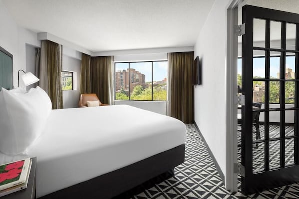 Comfortable Unit with King size bed