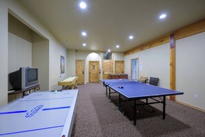 Spielezimmer