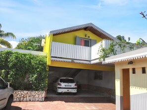 Façade