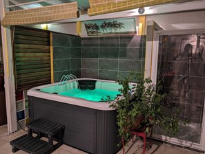 Jacuzzi