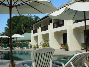 Vue sur piscine