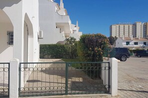 Façade