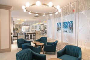 Stylish lobby with 24/7 front desk available