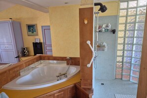 Holiday Home Swimming Pool