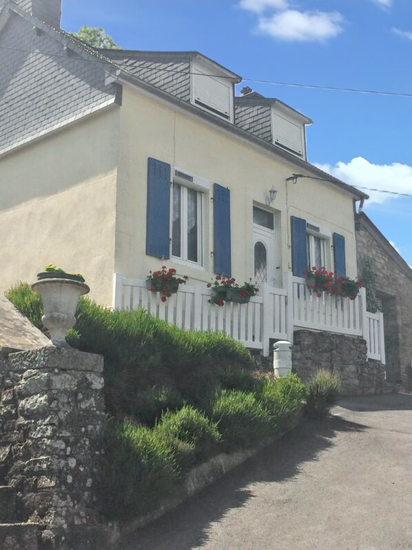 Façade
