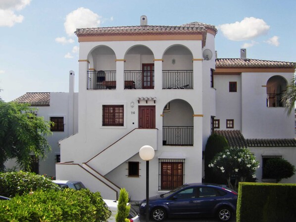 Façade