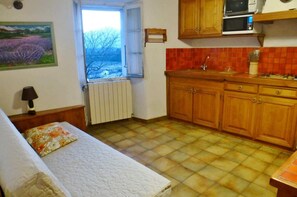 Les Mésanges-Cuisine-Seranon-Gßtes de France Alpes-Maritimes.