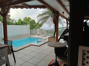 Vue sur piscine